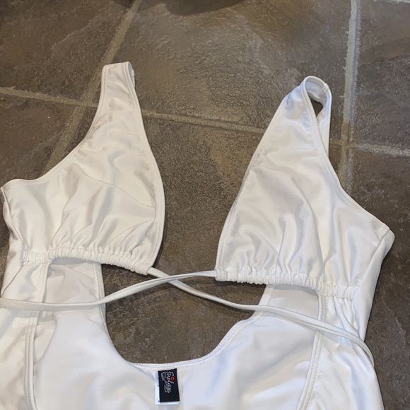 Cut-Out One Piece Bathing Suit - Picture 2 of 4